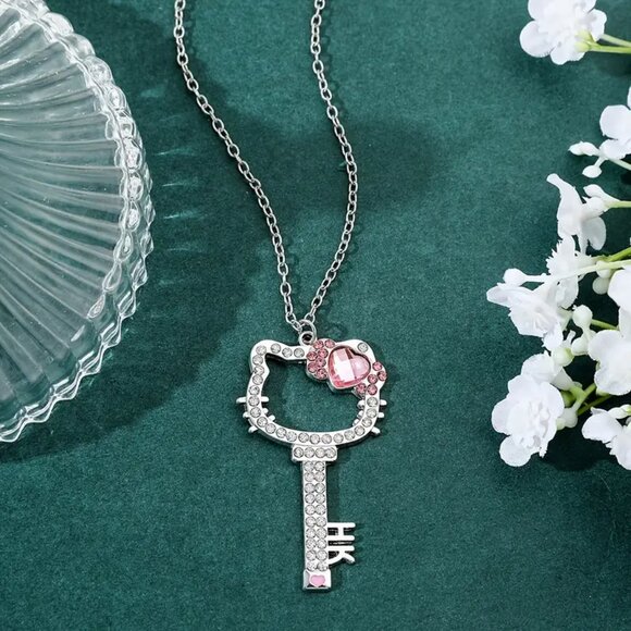 Hello Kitty Key Necklace - Picture 2 of 6